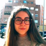Soy una chica amable que ofrece clases particulares de materias como inglés, matemáticas, lengua, química, biología,…